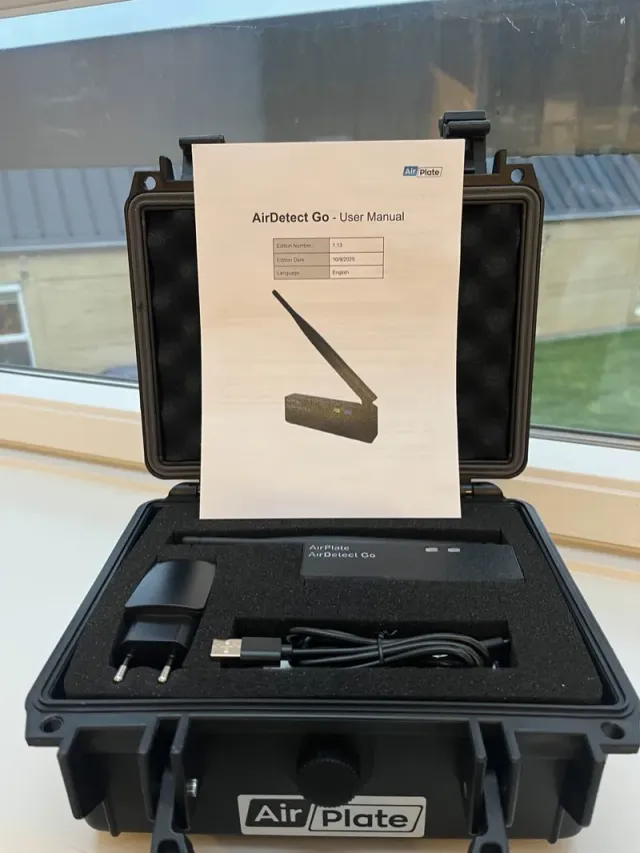 AirDetect Go in carry case